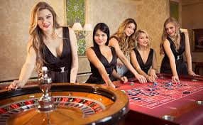 biru4d live dealer games and slot titles on mobile screen